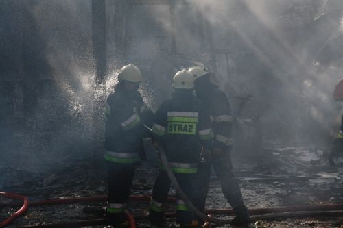 Spłonęła stodoła i dwa ciągniki ? zdjęcia