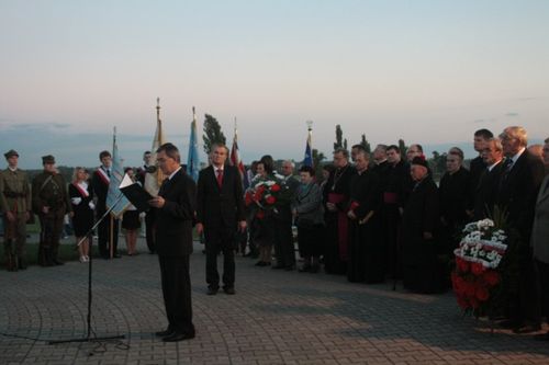 Uczcili pamięć bohaterów - galeria