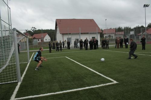 Kiedyś ściernisko, dzisiaj  boisko - galeria