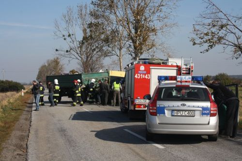 Jeden skręcał, drugi wyprzedzał - zdjęcia