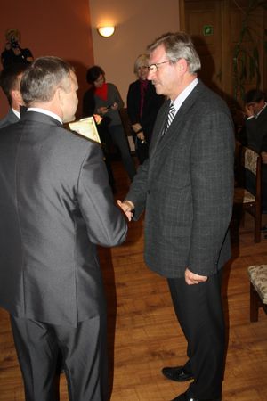 Zarząd wręczył wyróżnienia -zdjęcia
