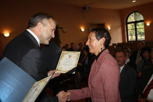 Zarząd wręczył wyróżnienia -zdjęcia