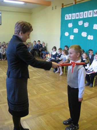 Pasowanie z angielskim akcentem - zdjęcia