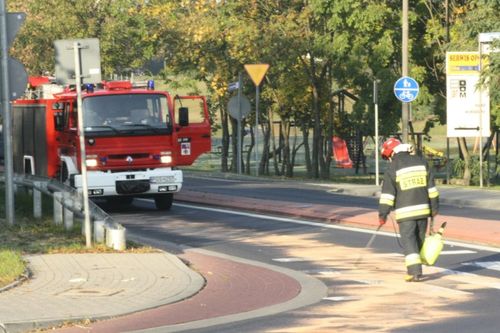 Plama na rondzie - zdjęcia