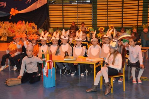 Pierwszaki złożyły ślubowanie- galeria