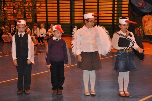 Pierwszaki złożyły ślubowanie- galeria