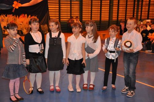 Pierwszaki złożyły ślubowanie- galeria