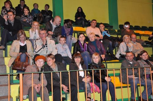 Pierwszaki złożyły ślubowanie- galeria