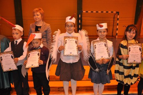 Pierwszaki złożyły ślubowanie- galeria