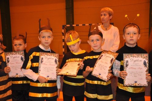 Pierwszaki złożyły ślubowanie- galeria