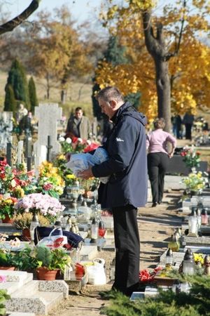 W przeddzień Wszystkich Świętych - fotorelacja