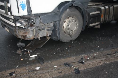 Niegroźna kolizja zakorkowała miasto - zdjęcia