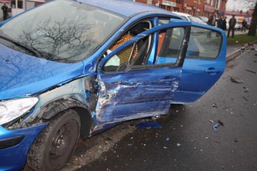 Niegroźna kolizja zakorkowała miasto - zdjęcia