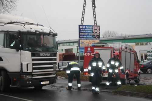 Niegroźna kolizja zakorkowała miasto - zdjęcia