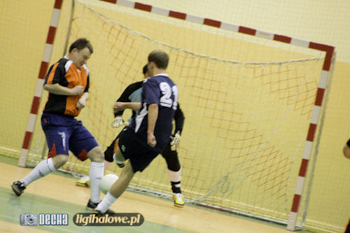 Nowy lider tabeli gromi rywala - galeria