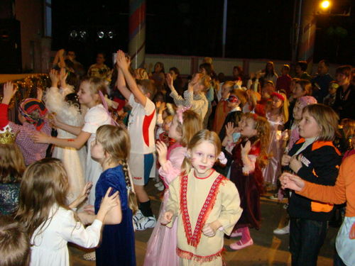 Bal Przebierańców w Hutniku (galeria)