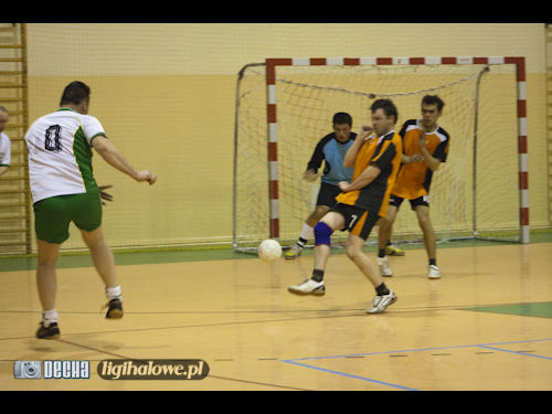 Na zakończenie ligi, lider pokazał klasę - galeria