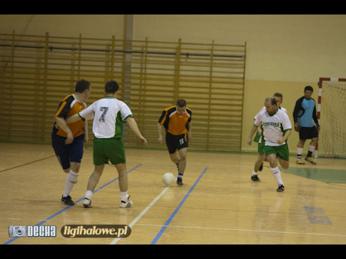 Na zakończenie ligi, lider pokazał klasę - galeria