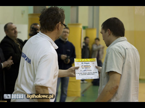 Na zakończenie ligi, lider pokazał klasę - galeria