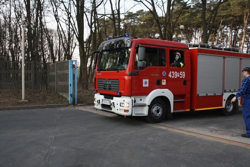 Strażackie ćwiczenia w hucie szkła -  galeria