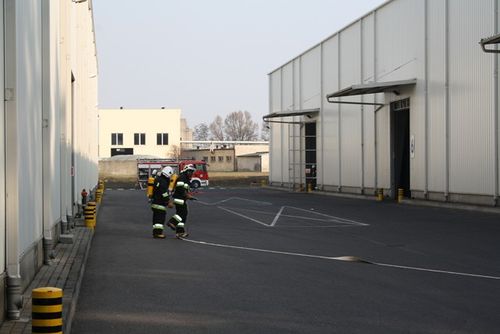 Strażackie ćwiczenia w hucie szkła -  galeria