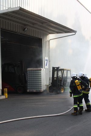 Strażackie ćwiczenia w hucie szkła -  galeria