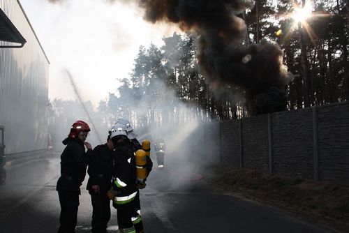 Strażackie ćwiczenia w hucie szkła -  galeria