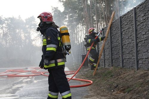 Strażackie ćwiczenia w hucie szkła -  galeria