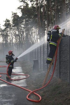 Strażackie ćwiczenia w hucie szkła -  galeria