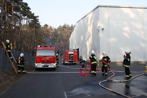 Strażackie ćwiczenia w hucie szkła -  galeria