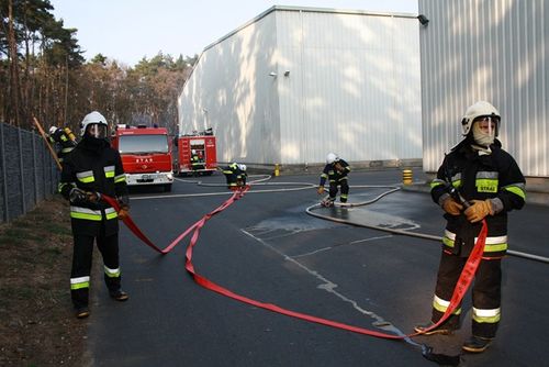 Strażackie ćwiczenia w hucie szkła -  galeria