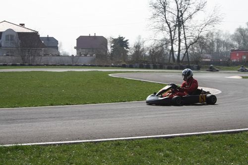 Młodzi kierowcy rozpoczęli sezon - galeria