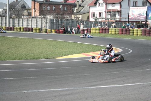 Młodzi kierowcy rozpoczęli sezon - galeria