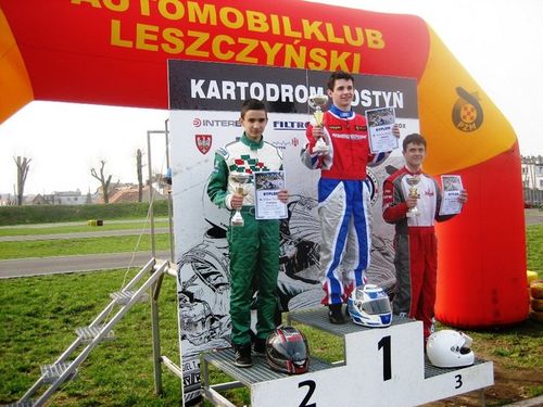 Młodzi kierowcy rozpoczęli sezon - galeria