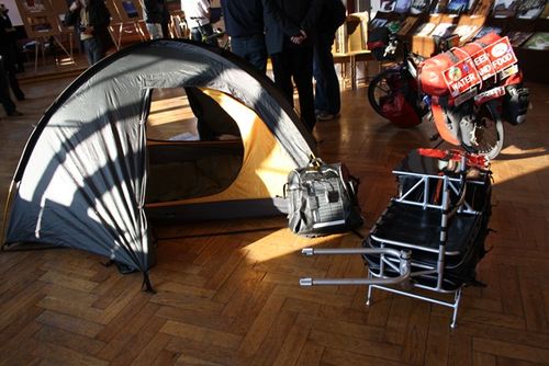 Wystawa z niezwykłej podróży - zdjęcia