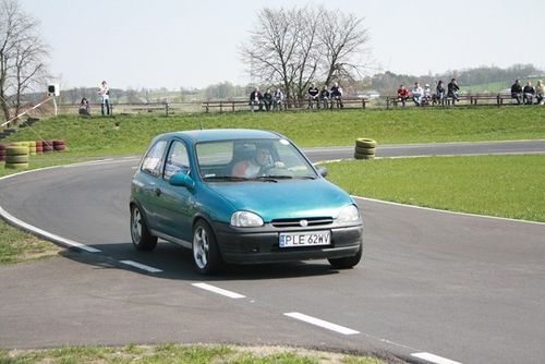 Jeżdżąc bez karoserii - zdjęcia