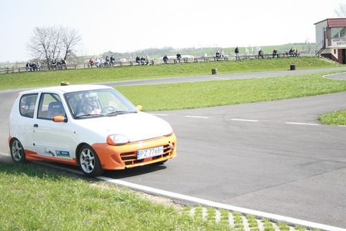 Jeżdżąc bez karoserii - zdjęcia