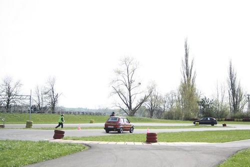 Jeżdżąc bez karoserii - zdjęcia