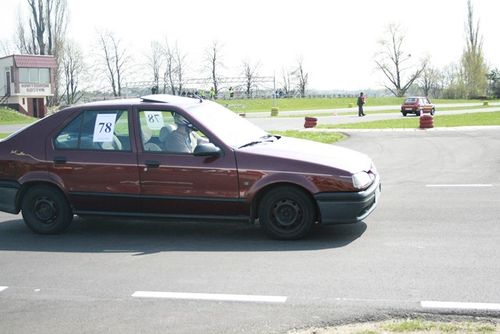 Jeżdżąc bez karoserii - zdjęcia