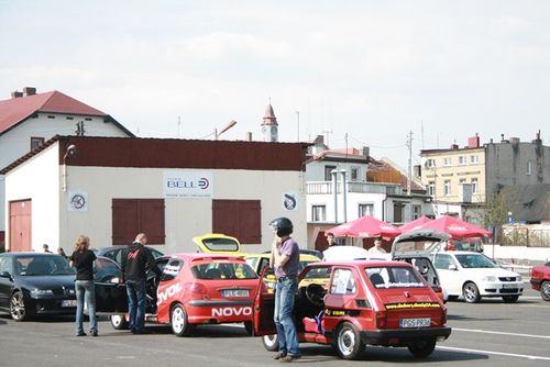 Jeżdżąc bez karoserii - zdjęcia