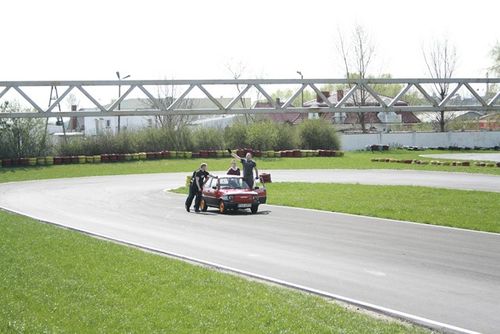 Jeżdżąc bez karoserii - zdjęcia