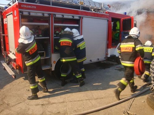 Spalił się dach stodoły w Sułkowicach - zdjęcia