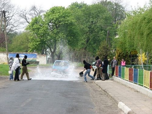 Tradycyjne lanie wody - zdjęcia