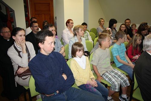 Namalowały gostyńską Farę - zdjęcia