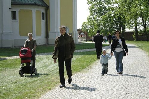 Błogosławiony wśród aniołów - galeria