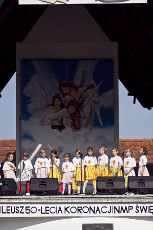 Błogosławiony wśród aniołów - galeria