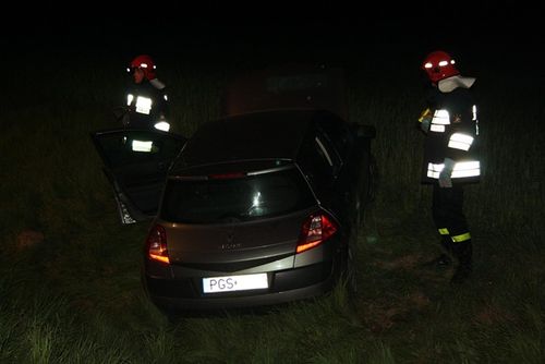 Stracił przytomność, wjechał do rowu - zdjęcia