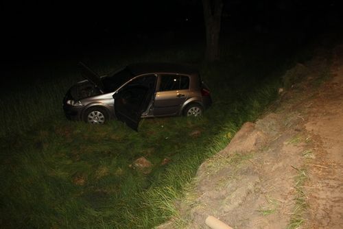 Stracił przytomność, wjechał do rowu - zdjęcia