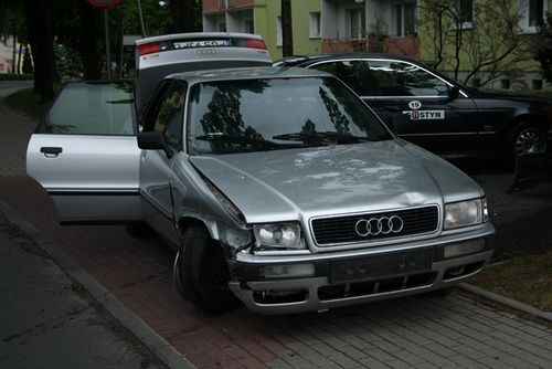 Kolizja na skrzyżowaniu - zdjęcia