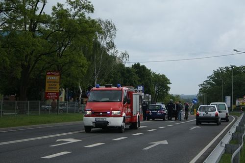 Kolizja na skrzyżowaniu - zdjęcia